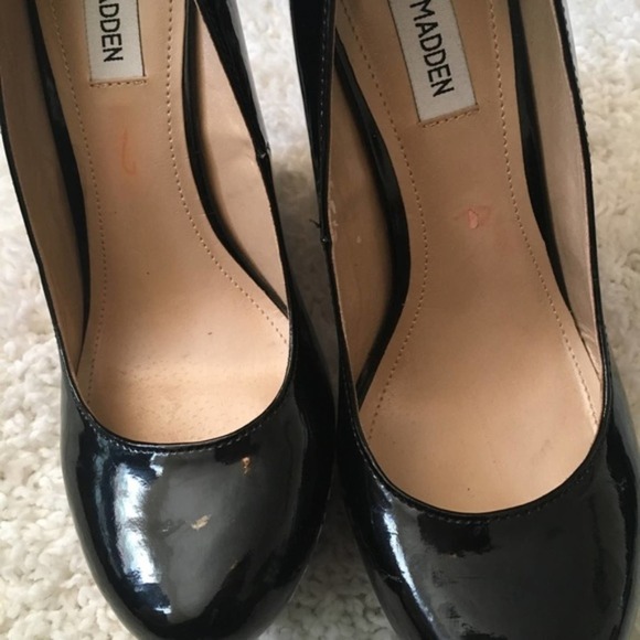 Steve Madden Aztec Printed Wedge Heels Size 8.5 - Picture 3 of 7